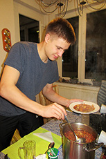 Russischer Borschtsch mit Nikolai Russischer Borschtsch mit Nikolai