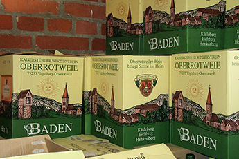 So kommt der Wein zum Kunden: 6-er Kartons mit lachender Sonne So kommt der Wein zum Kunden: 6-er Kartons mit lachender Sonne